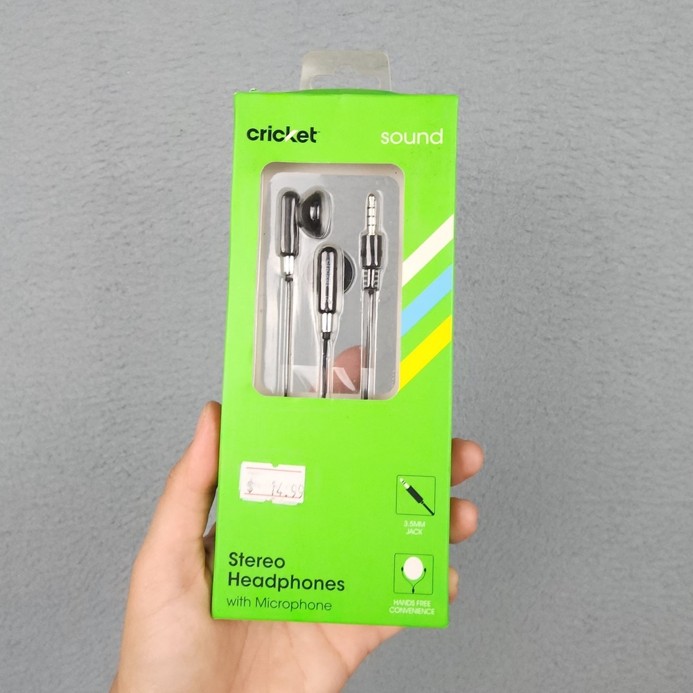 Cricket Stereo Headphones Black 3.5mm Wired In-Ear Mic Handsfree Call ANUE3003